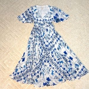 H&M Pleated Wrap Creped Chiffon Dress w/ Butterfly Sleeves, Size 4